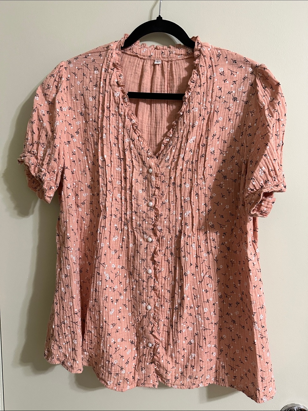 Women's salmon colored Floral Button-Front Blouse